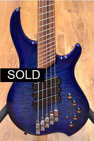 Dingwall Combustion 3 pickup 5 string Indigo Burst Dingwall Combustion 3 pickup 5 string Indigo Burst